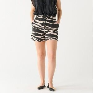 H&M Black and White Patterned Shorts